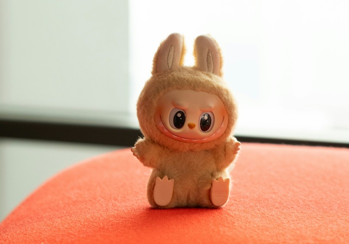 /media/jgepfrqi/labubu_unsplash