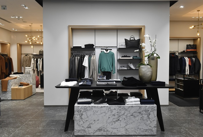 /media/8337/boss-store-centrum-chodov-3-1