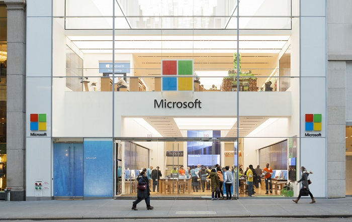 /media/8782/shutterstock_microsoft_store_usa_1