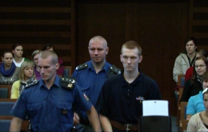 /media/25121/bez-litosti