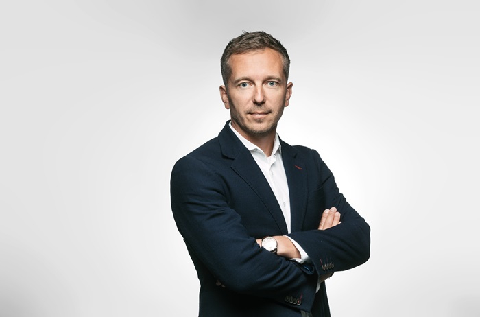 /media/sblp5p4c/david-korn_1