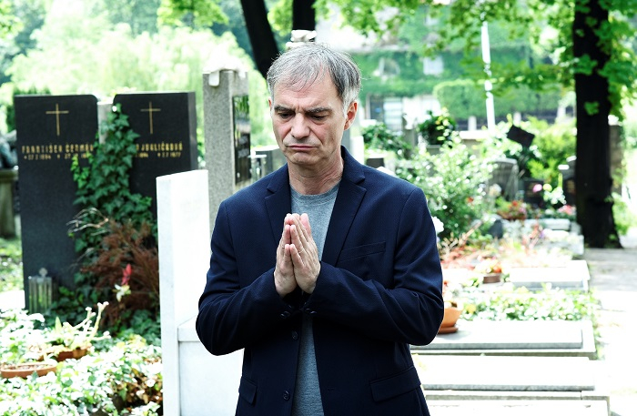 /media/7361/zkáza-dejvického-divadla