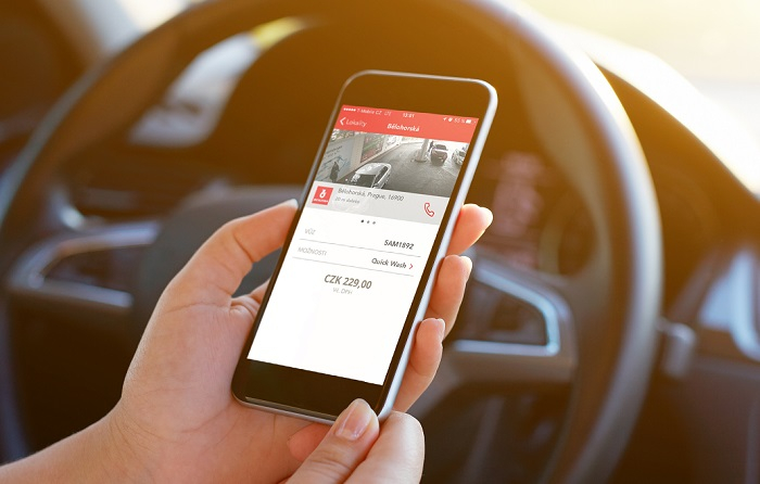 /media/8225/so_app_woman