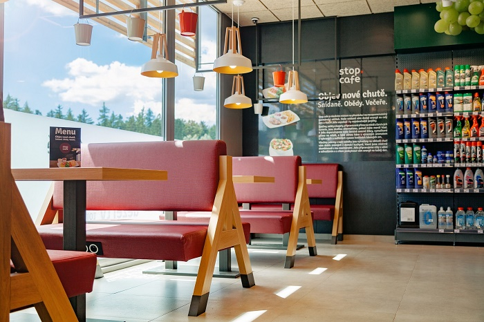 /media/1944/benzina_stop_cafe-05