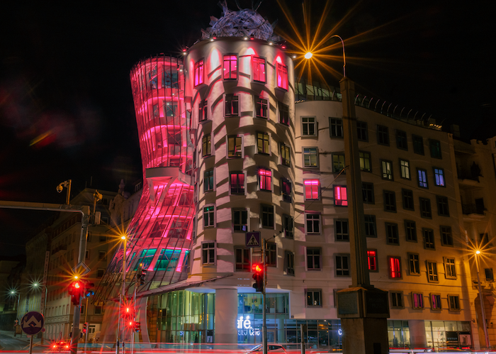 /media/24891/prague-in-pink_tančící-dům-ii