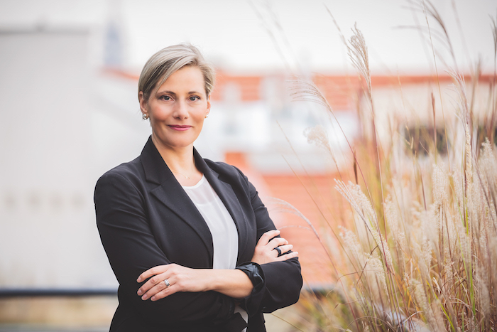 /media/ix0pa2ml/air-bank_alžběta-honsová