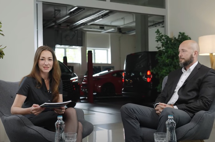 /media/oqehpsyu/na-rovinu-s-toyotou