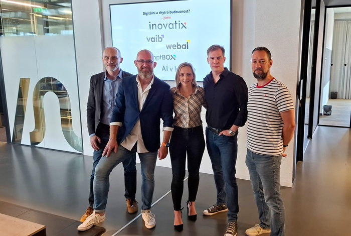 /media/25bne214/inovatix