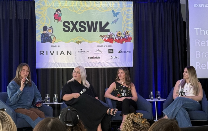 sw Marie Langhout-Franklin (2.v.l.)