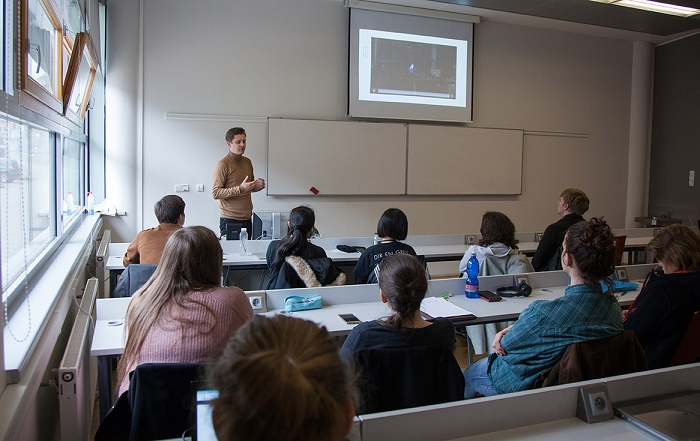 /media/7991/studentskylouskacek