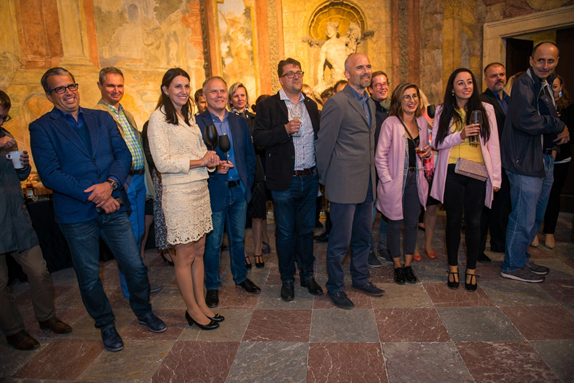 /media/10068/stem_mark_25_7