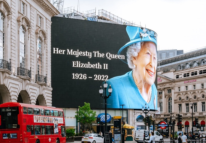 /media/22291/alzbeta-ii_piccadilly_unsplash