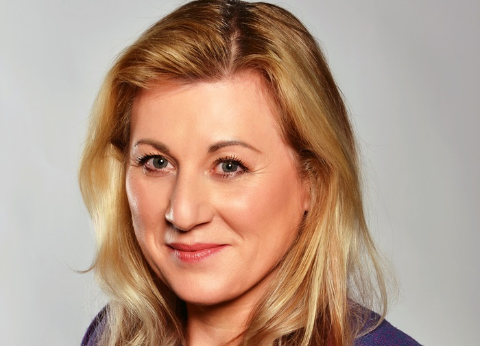 /media/4f4gfx3n/jana-chatterjee