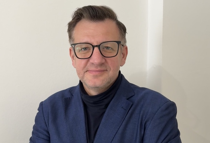 /media/mhopi5gh/robert-arient_foto