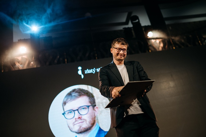 /media/ccojlr0b/zlatystrednik-2119_talent