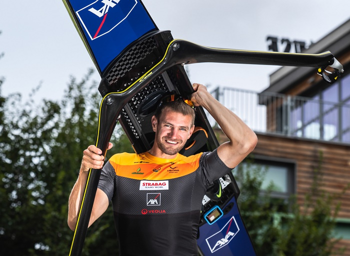 /media/9591/ondra-synek-axa