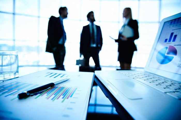 /media/g2qksmtn/graf_meeting_byznys_freepik