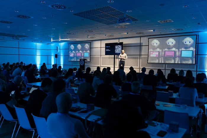 /media/g4idud1x/retail-in-detail_2025