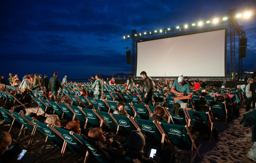 Letni kino_unsplash