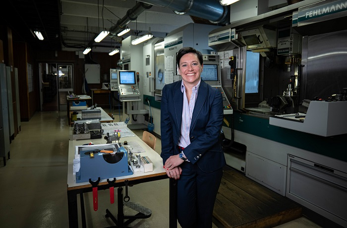 /media/19343/prim_r-č-nyvltova_elton1