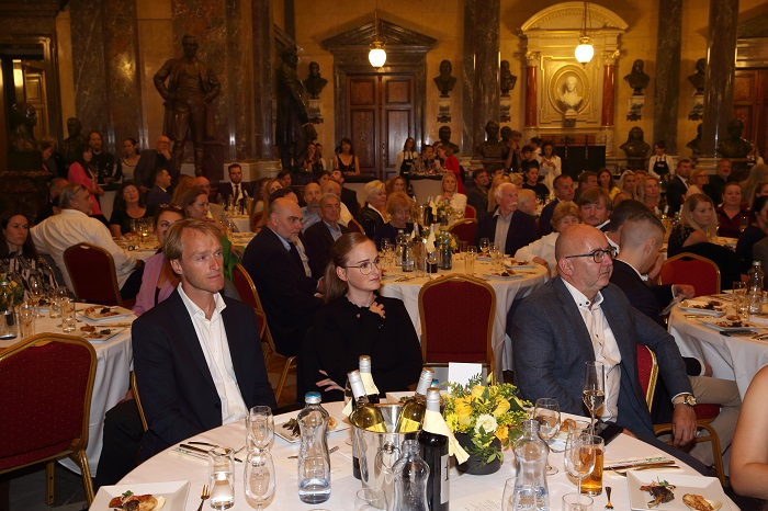 /media/22296/ng-20-let