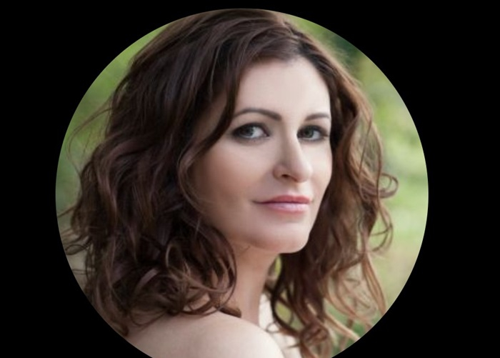 /media/hrwmai4a/karolina-narozna