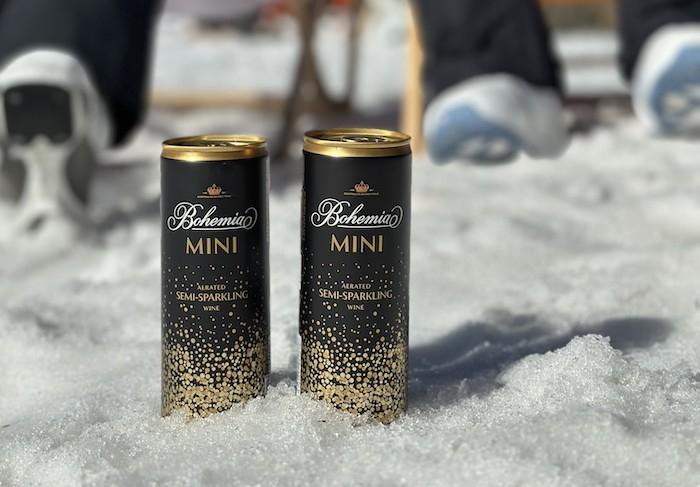 /media/qfgnhcik/bohemiamini