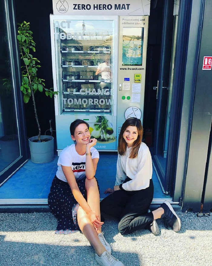 /media/9178/manifesto_market_frusack_1