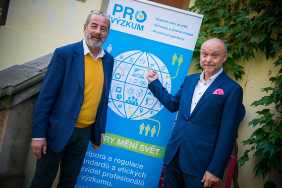 /media/10066/stem_mark_25_5