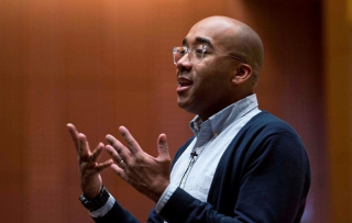 /media/2cio4jxe/marcus-collins