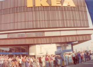 /media/18008/ikea_dbk_otevreni_1991
