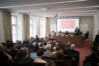 FSV debata_cela aula