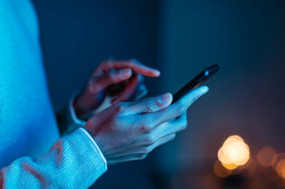 /media/4u3i4bh5/mobilnitelefon