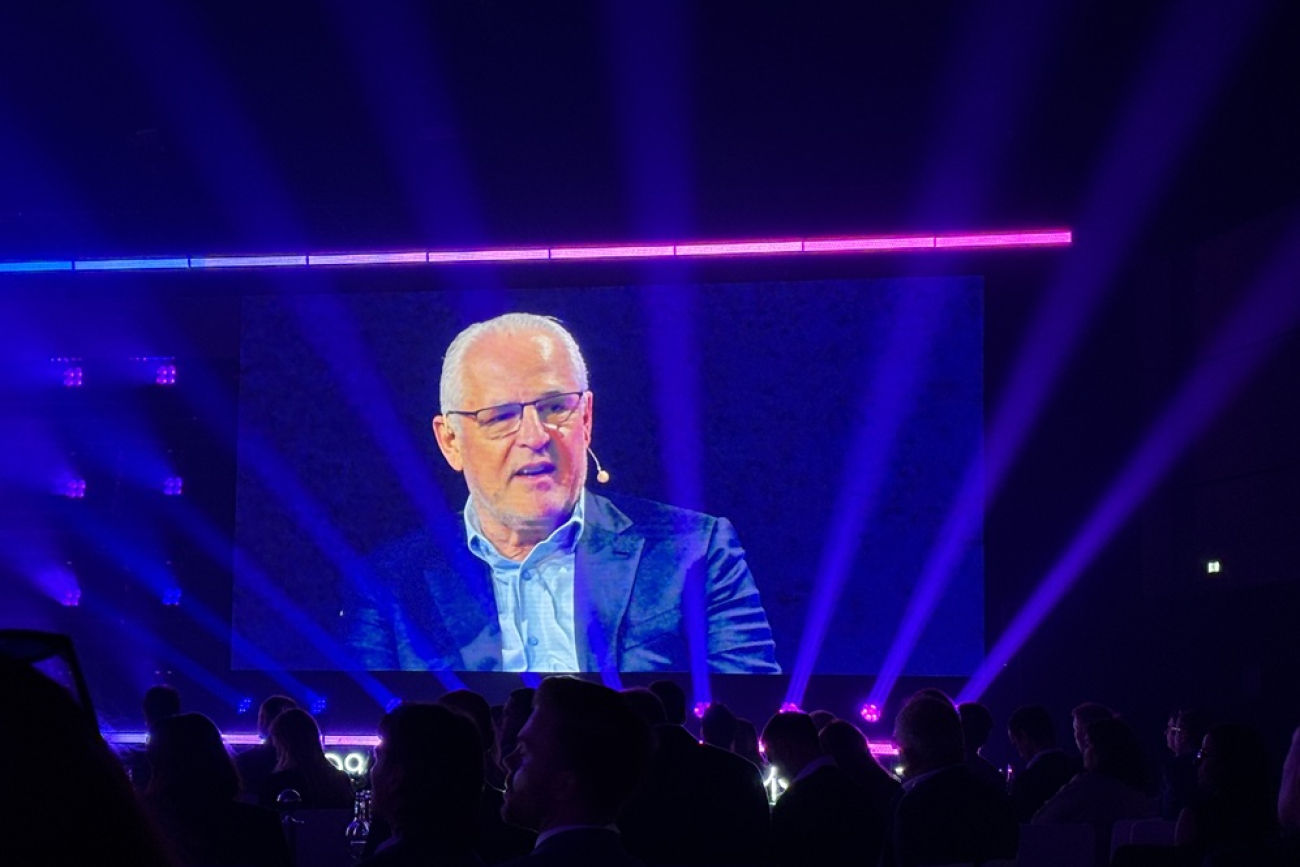 Didier stoessel_Shifts