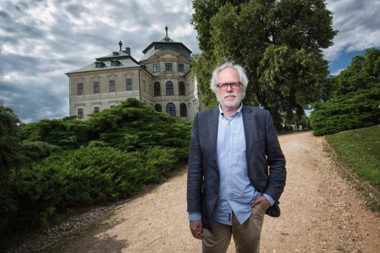 Průvodce dokumentárním cyklem Modrá krev hrabě František Kinský